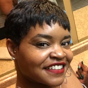 Meet your Posher, Latonya